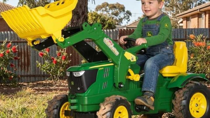 traktor na pedale